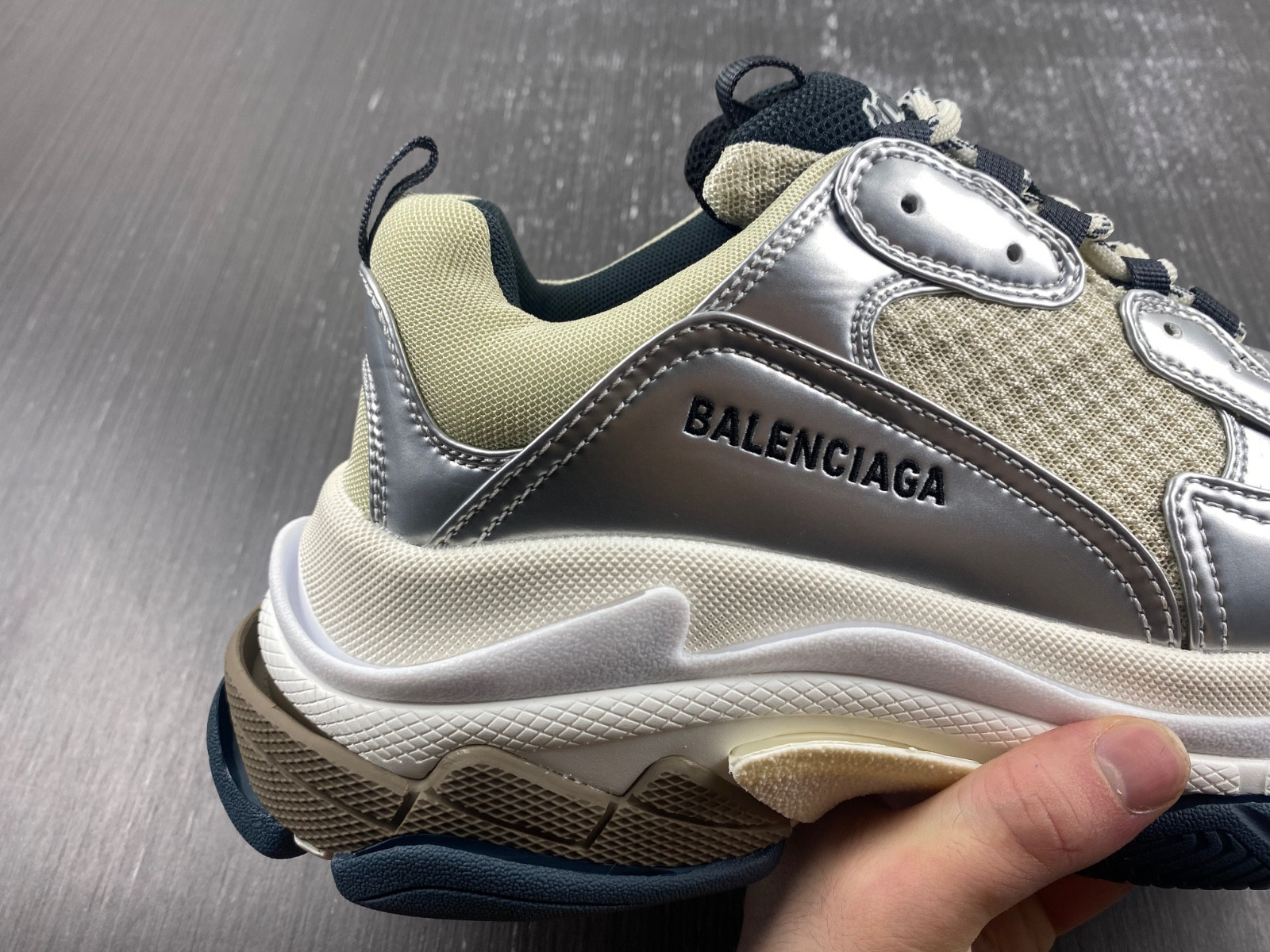 Ba*len*cia*ga triple s 524039 w2fs2 8106