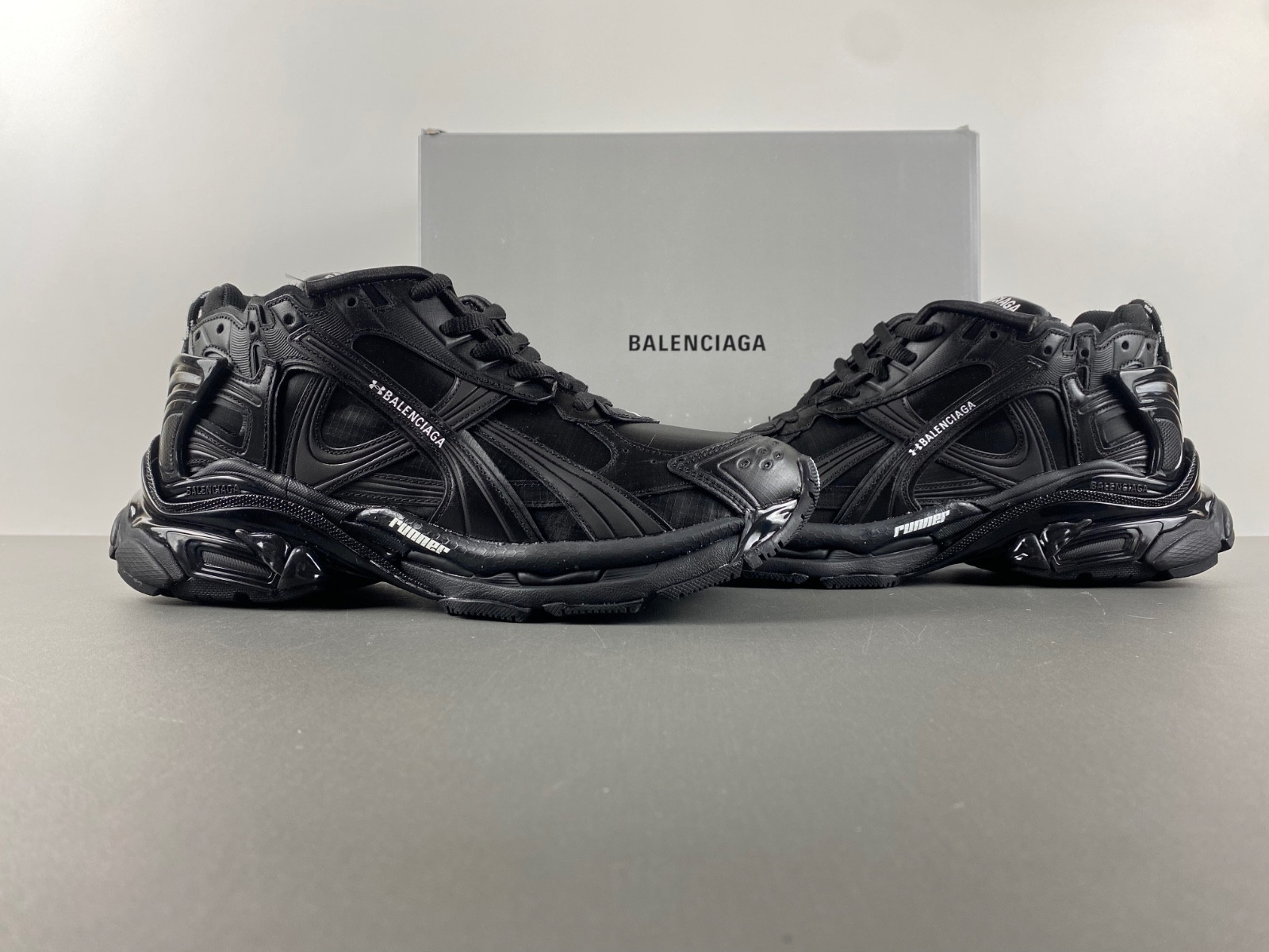 Ba*len*cia*ga runner 813793-wrung 0123