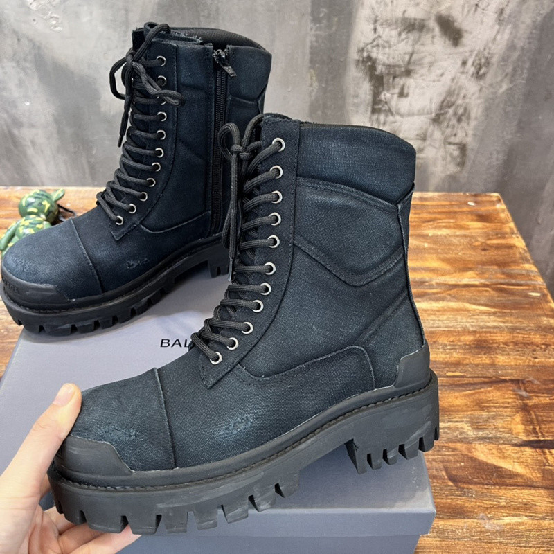 Ba*len*cia*ga boots