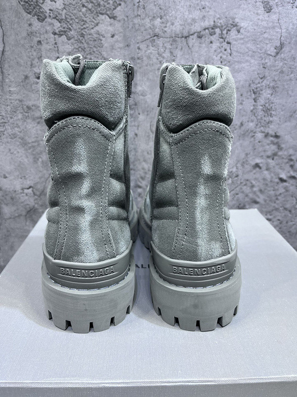 Ba*len*cia*ga boots