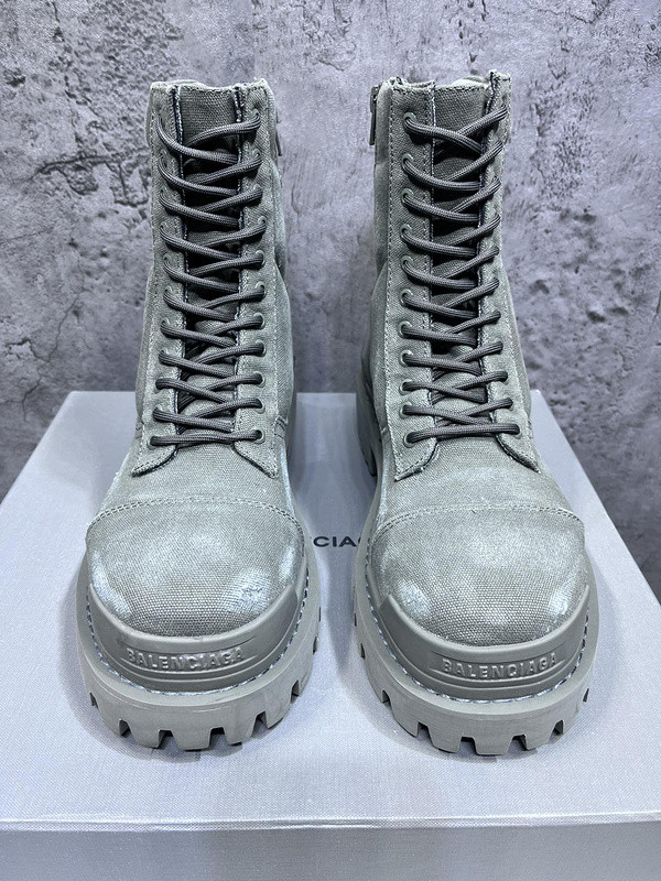 Ba*len*cia*ga boots