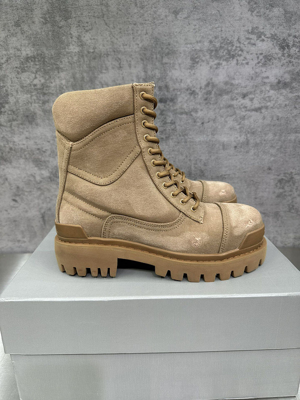Ba*len*cia*ga boots