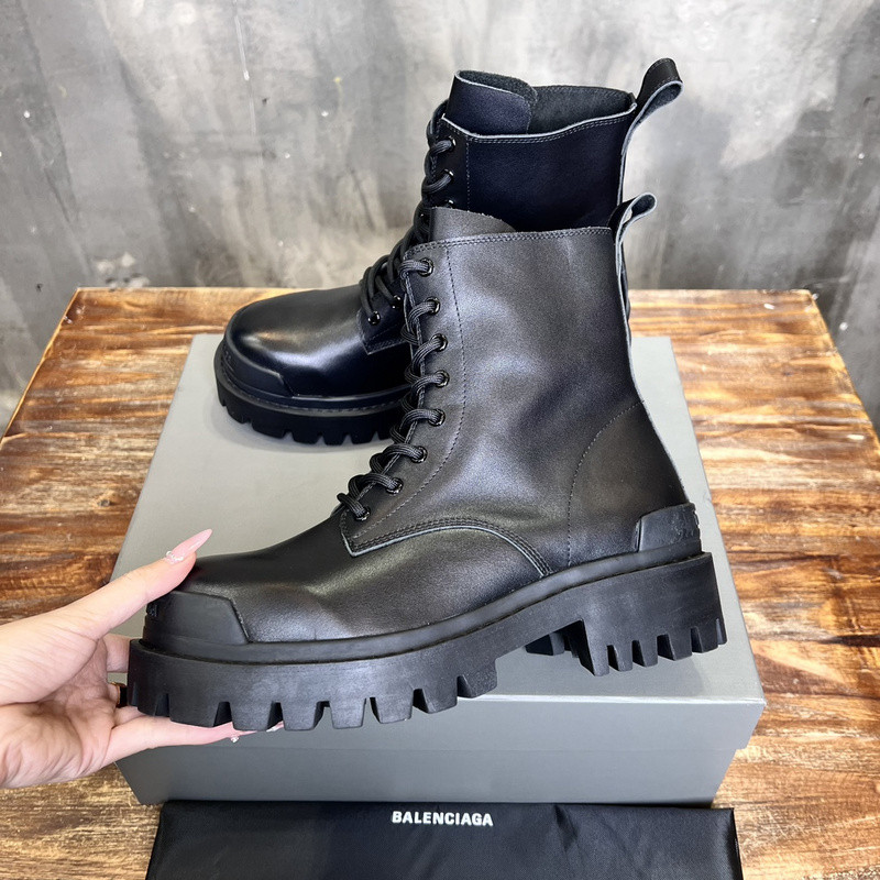 Ba*len*cia*ga boots