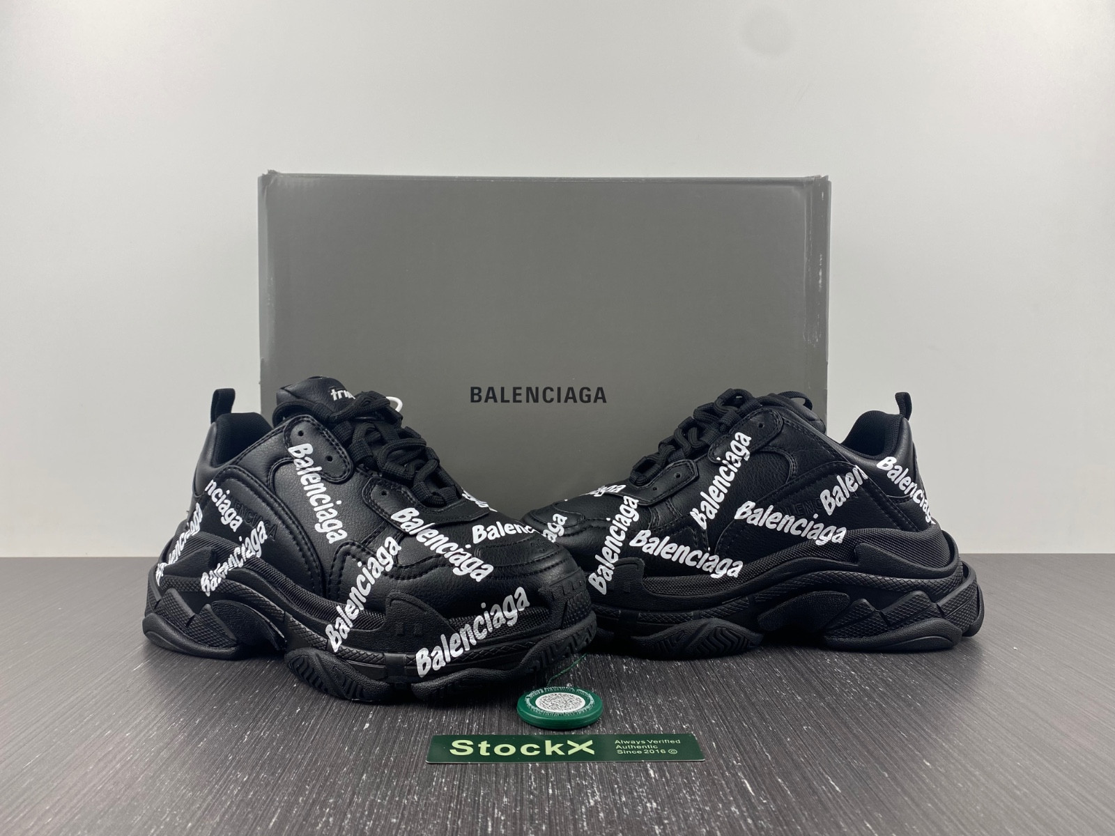 Ba*len*cia*ga triple s 524039 w2fn3 9025