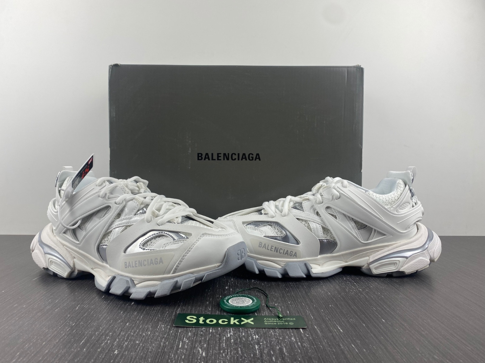 Ba*len*cia*ga track  542436 w2fsc 9081