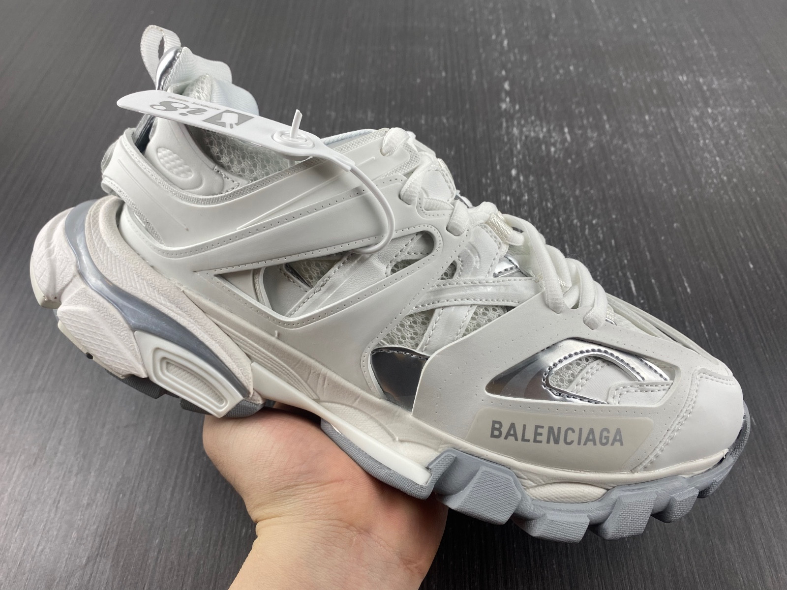 Ba*len*cia*ga track  542436 w2fsc 9081