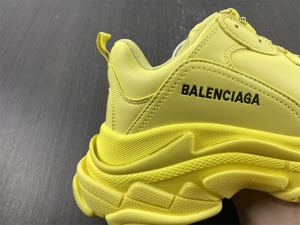 Ba*len*cia*ga triple s 524039 w1fb5 2308 33