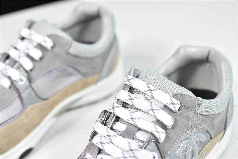 CNL Sneakers
