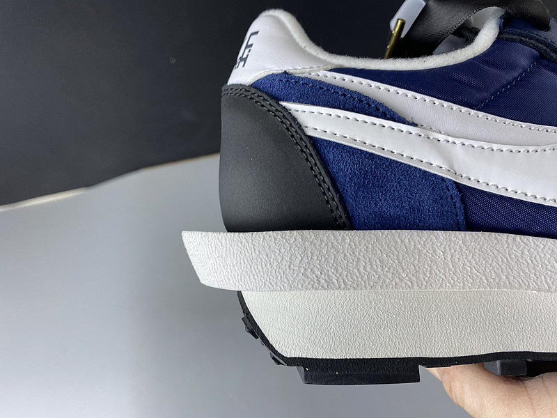 Sacai x Nike LVD Waffle Daybreak BV0073-401