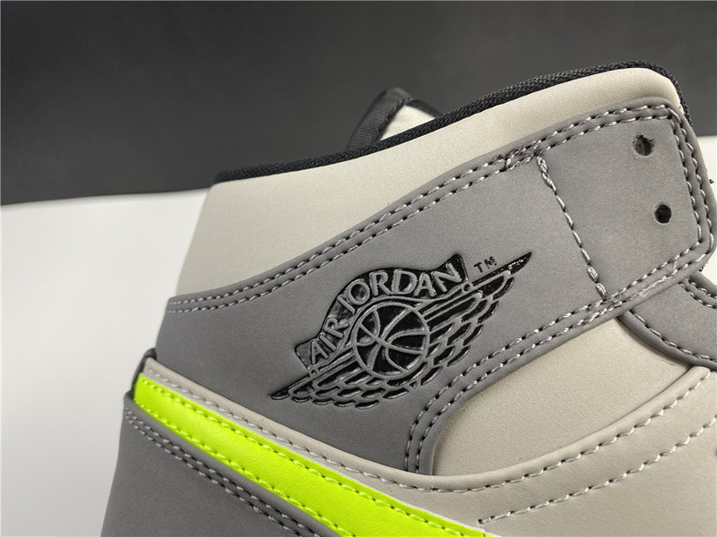 Air Jordan 1 Mid Gunsmoke Volt 554724-072