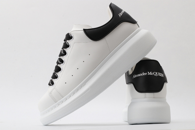 MQ Sneakers
