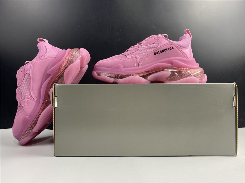 BLCG Triple S 544351-W2GA1-5760