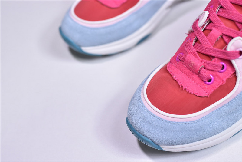 CNL Sneakers
