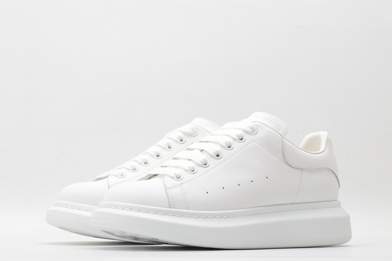 MQ Sneakers