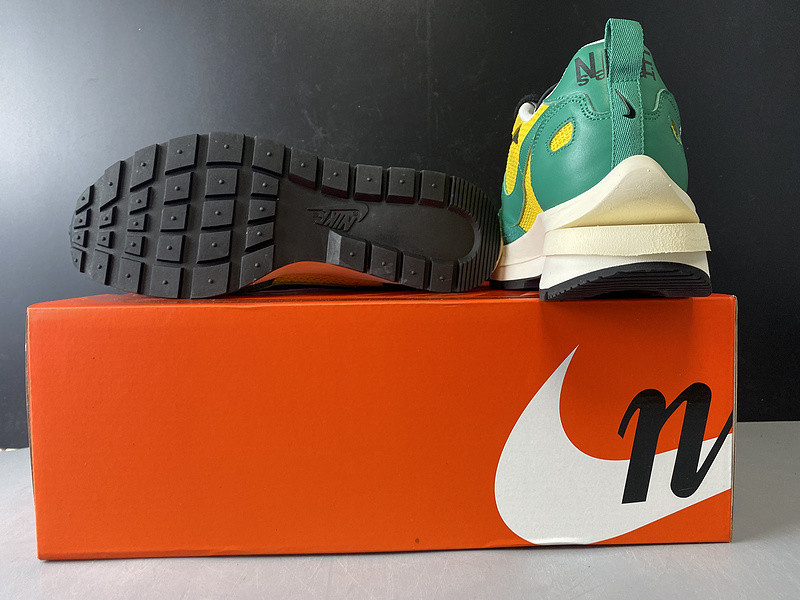 Sacai x Nike Pegasus VaporFly SP CI9928-300