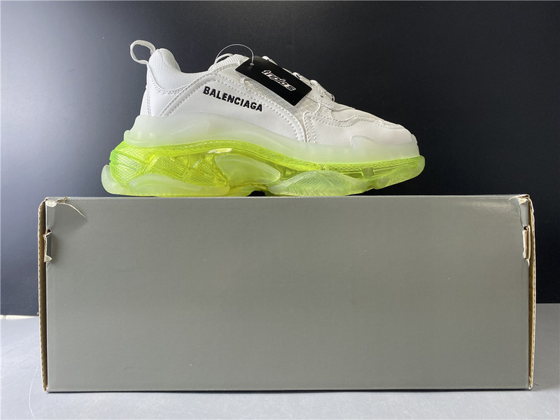 BLCG Triple S 544351-W09O1-0828