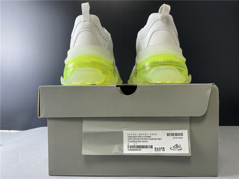 BLCG Triple S 544351-W09O1-0828
