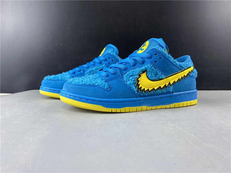 Grateful Dead x Nike SB Dunk Low 