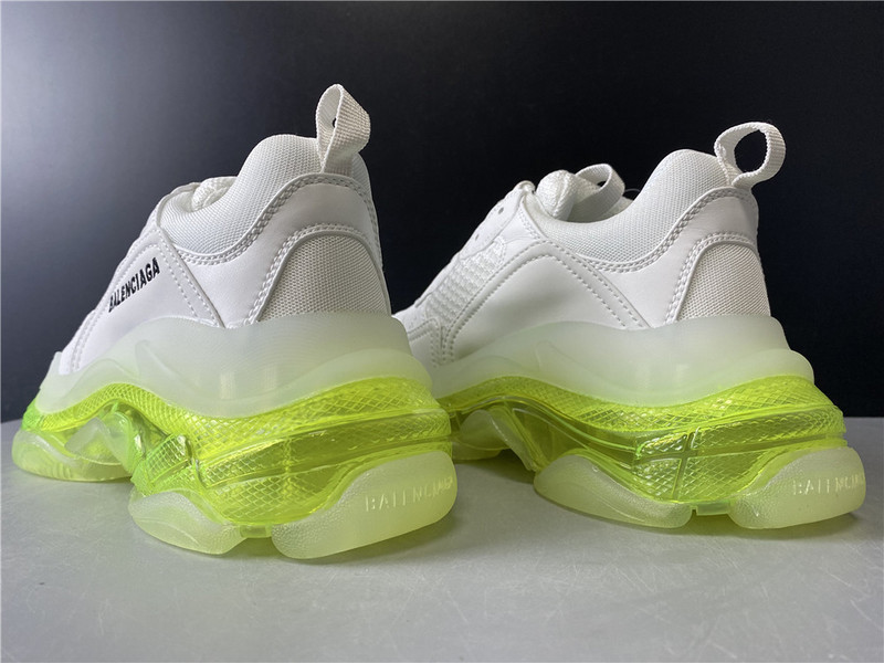 BLCG Triple S 544351-W09O1-0828