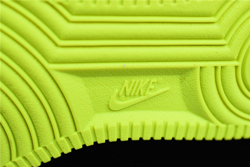 OFF White x Nike Air Force 1 Low “Volt” AO4606-700