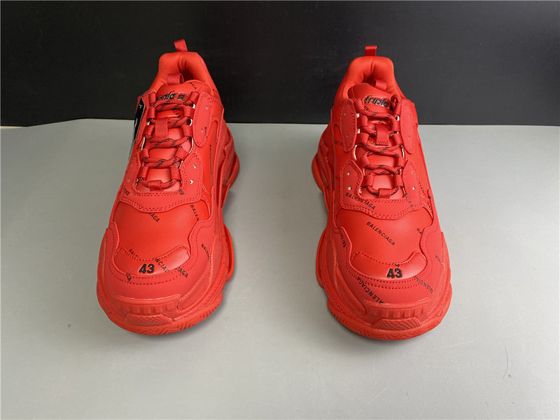 BLCG Triple S 524039-W2FA1-7632