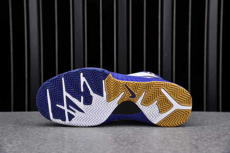 Zoom Kobe 4 POP 