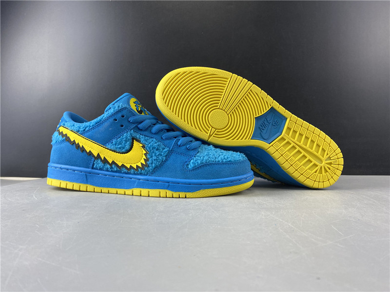 Grateful Dead x Nike SB Dunk Low 