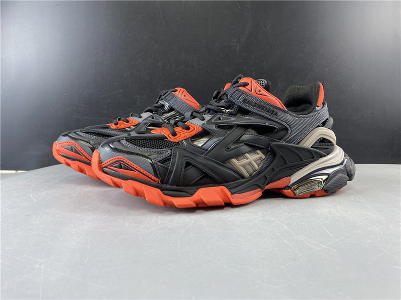 BLCG Track 2.0 570391-W2GN1-2002