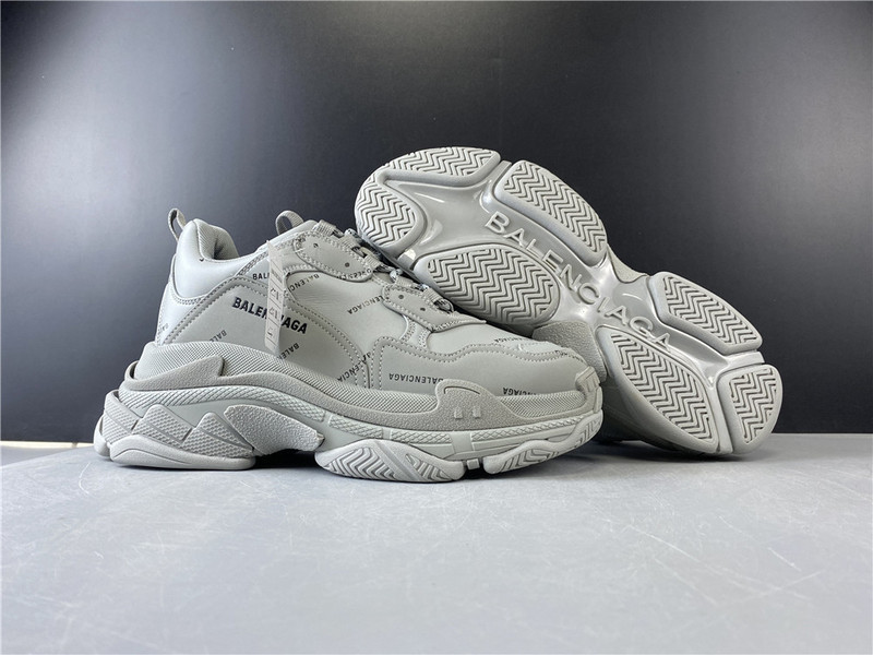 BLCG Triple S 536737-W2FA1-1210