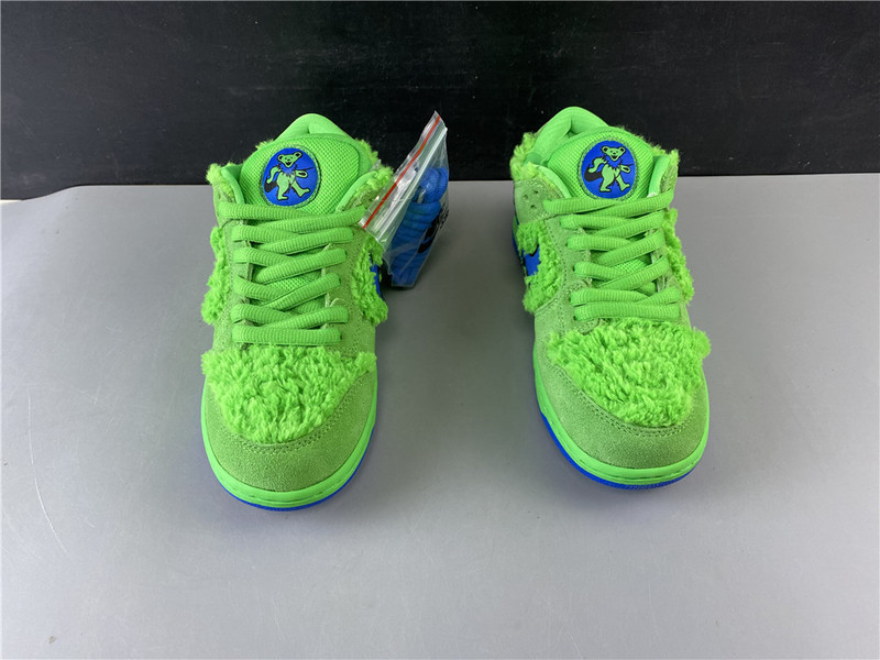 Grateful Dead x Nike SB Dunk Low 