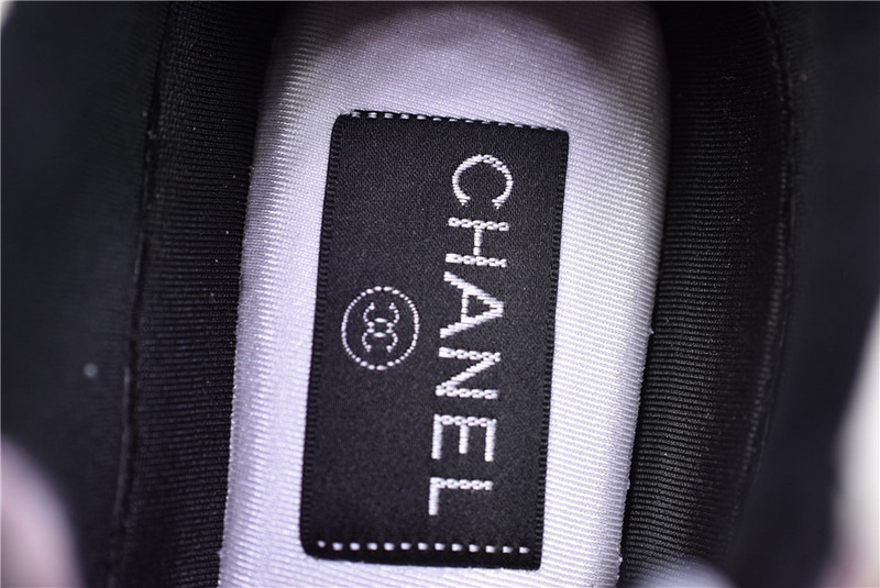 CNL Sneakers