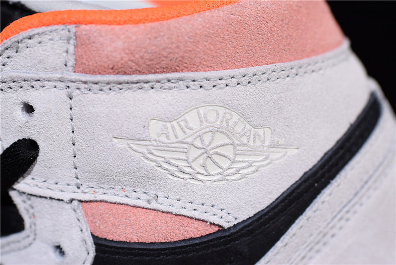 Air Jordan 1 Retro High OG “Neutral Grey” 555088-018
