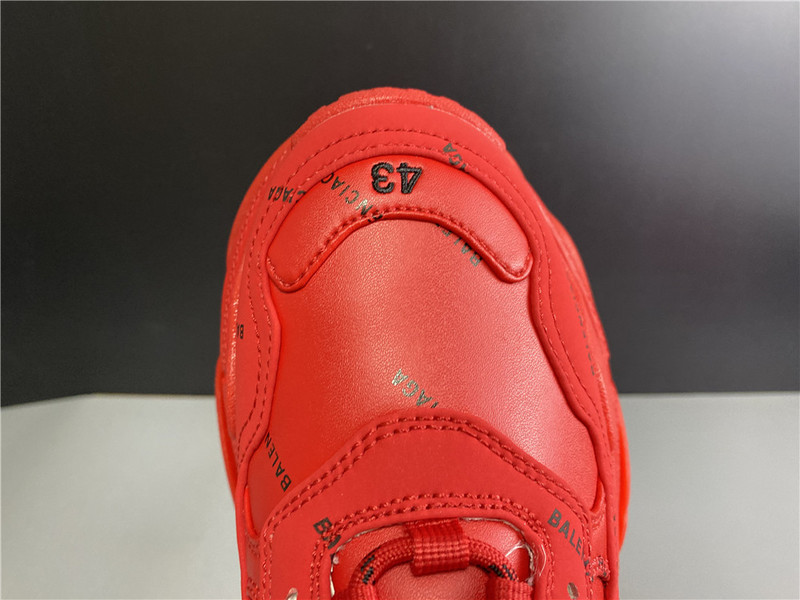 BLCG Triple S 524039-W2FA1-7632