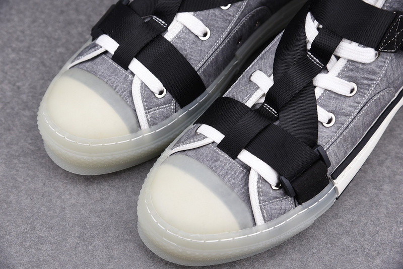 DR B23 High Top Sneaker