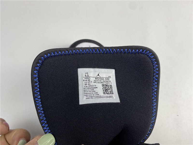 Air Jordan 1 Mid SE 