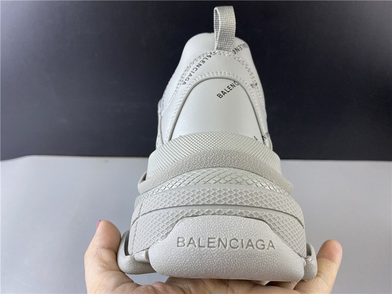 BLCG Triple S 536737-W2FA1-1210