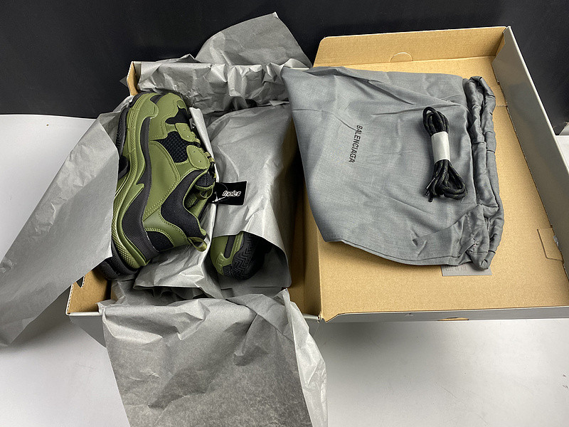 BLCG Triple S 536737-W2FW1-1978