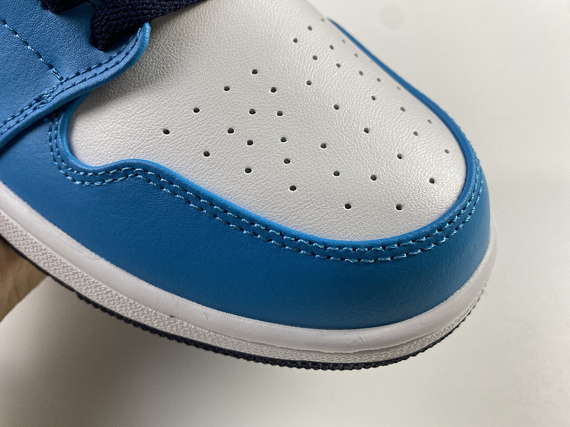 Air Jordan 1 Low 