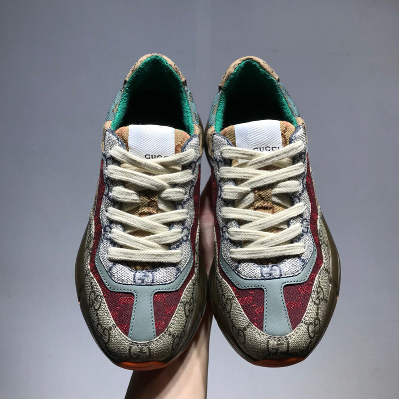 GC Sneakers