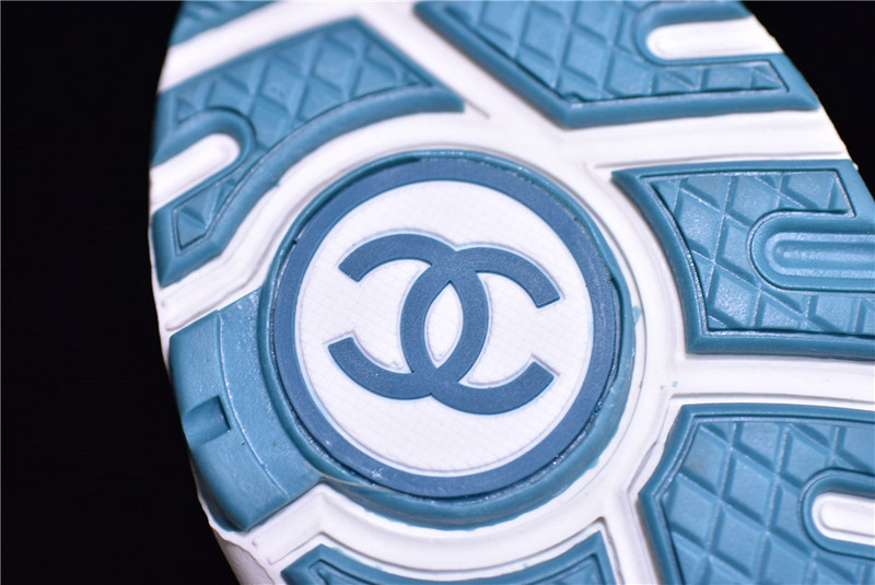 CNL Sneakers
