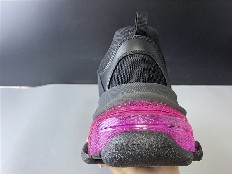 BLCG Triple S 541624-W09O1-0829