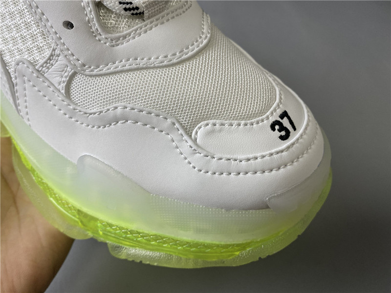 BLCG Triple S 544351-W09O1-0828