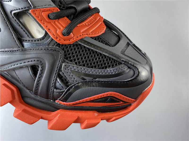BLCG Track 2.0 570391-W2GN1-2002
