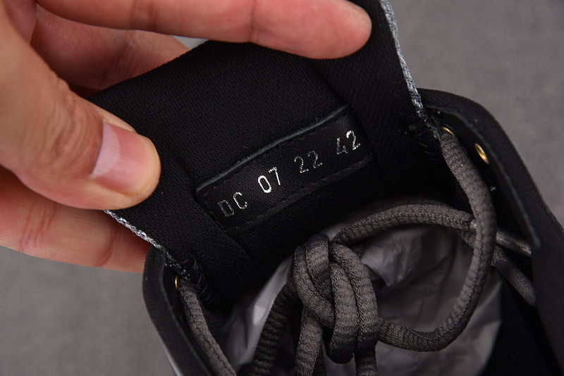 DR B30 Sneaker