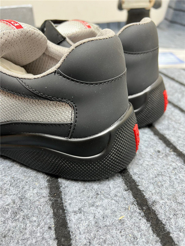 PA Low Sneakers