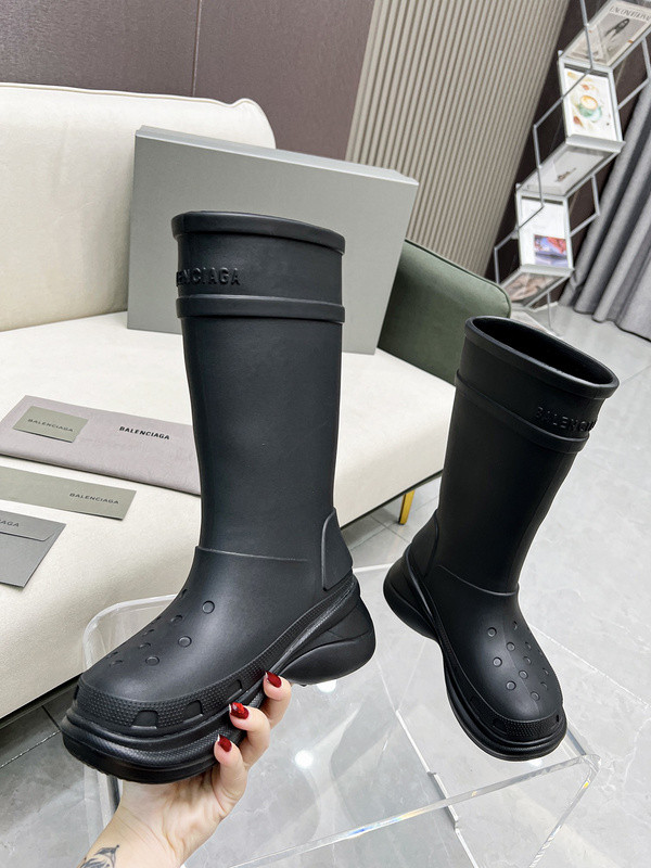 Ba*len*cia*ga boots
