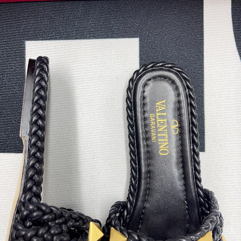 Valenti** sandals