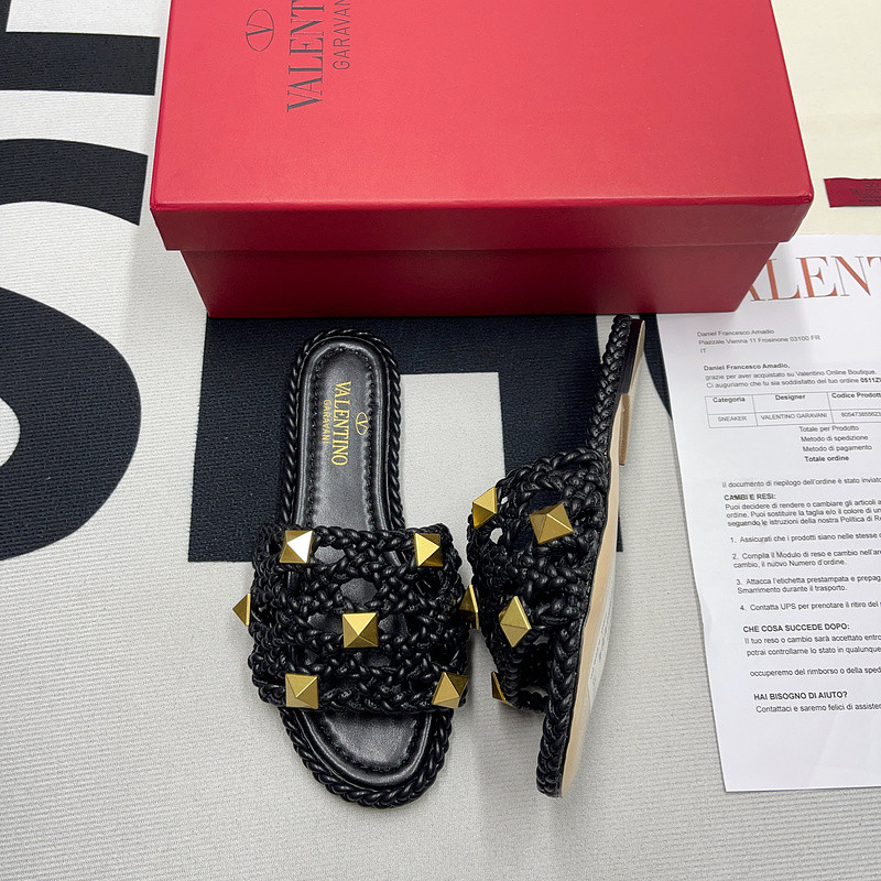 Valenti** sandals