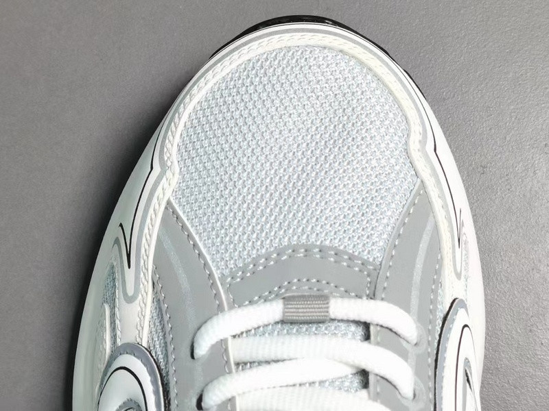 DR B30 Sneaker