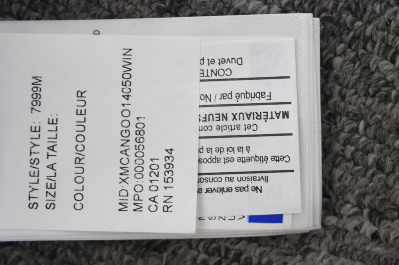 Can*a Go*e coat